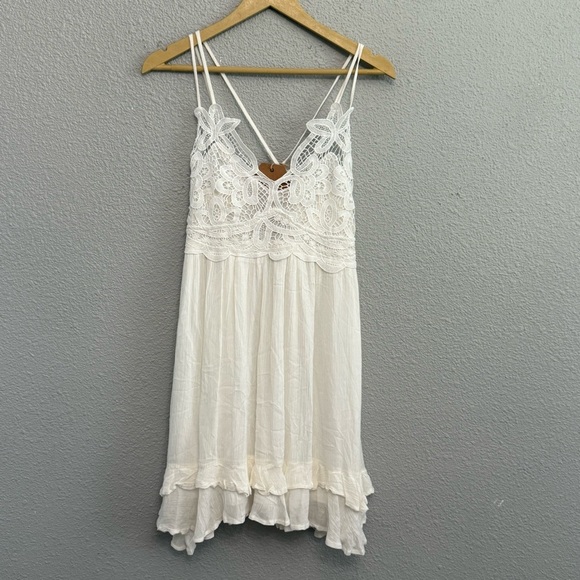 Listicle Spaghetti Strap Dress Size Medium NWT - Picture 1 of 6